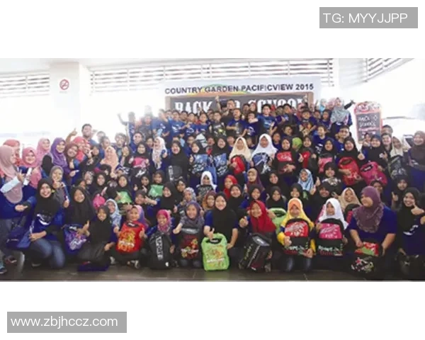 成都飞盘队荣登全国团队协作排行榜首位展现卓越实力与默契配合